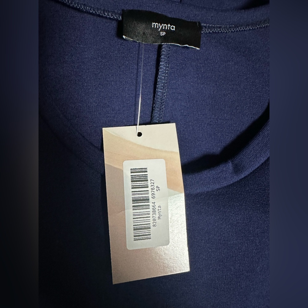 Mynta Capricorn open back midi dress, navy blue. Size Small Petite. NWT. - Picture 4 of 5